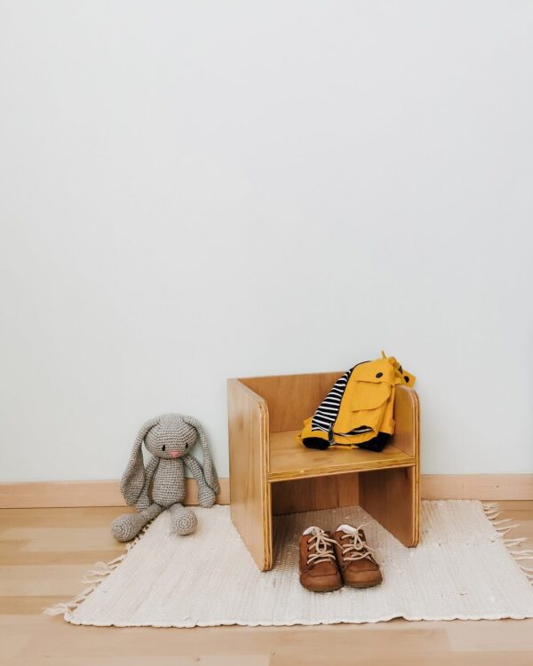 Silla cubo montessori para bebes y niños pequeños